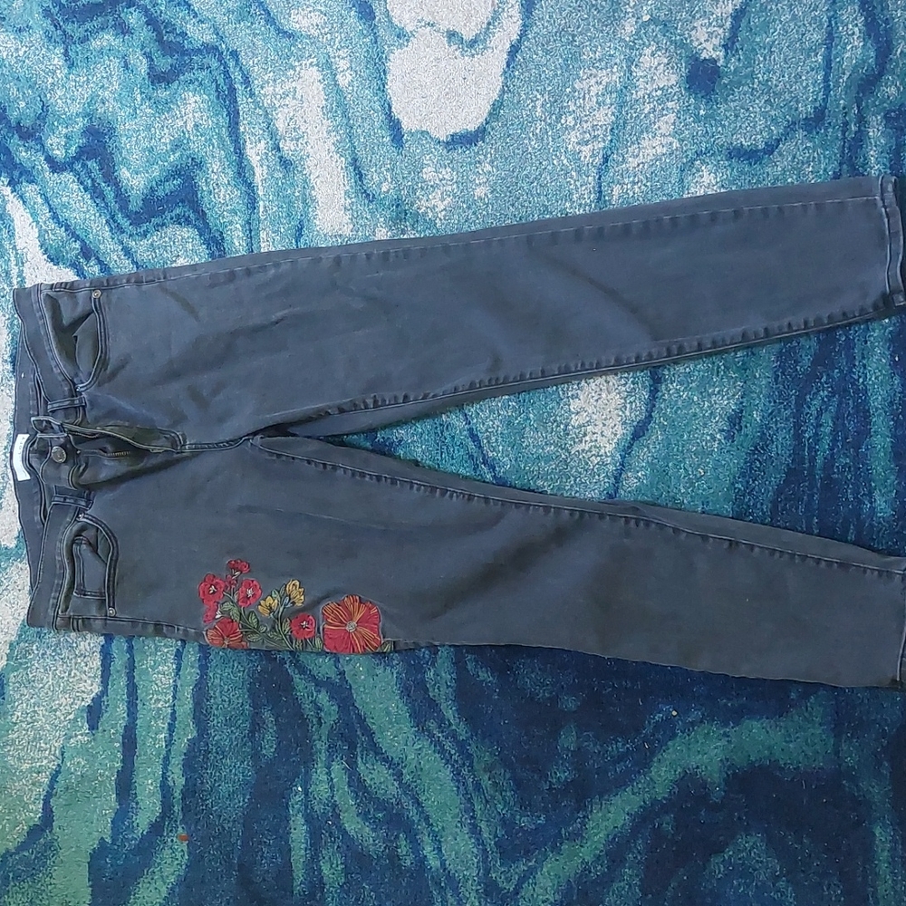 LOFT BLACK EMBROIDERED JEANS SIZE 12
